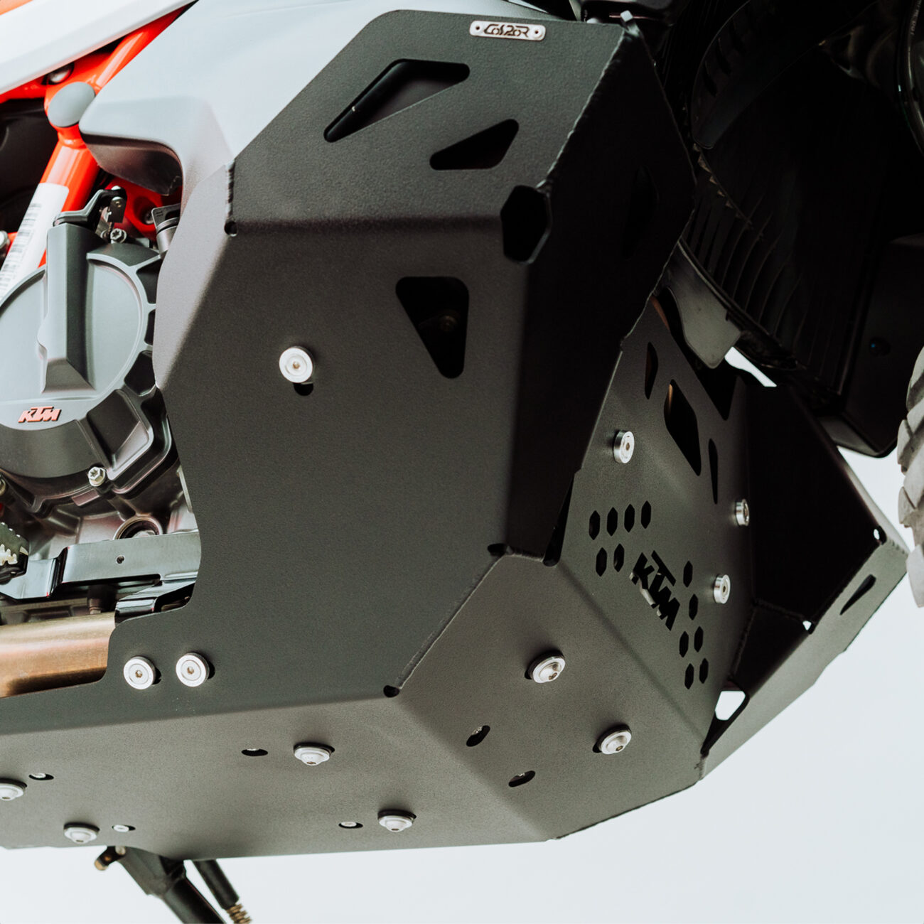 CUBRE CARTER KTM 790/890 ADV NEGRO - Image 6