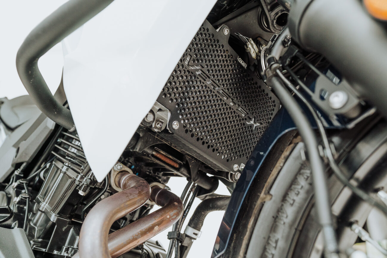 CUBRE RADIADOR KAWASAKI VERSYS 300 - Image 4