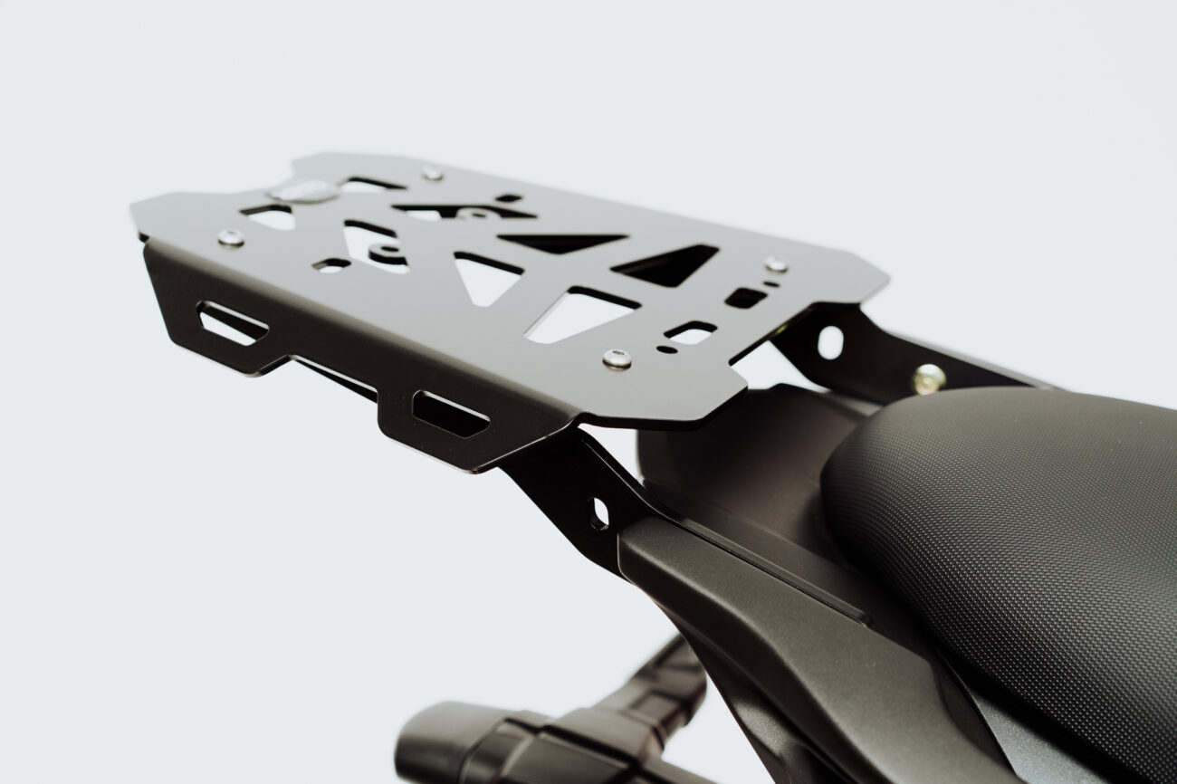 CONJUNTO PORTA EQUIPAJE KAWASAKI VERSYS 650 (SOPORTES + BASE)