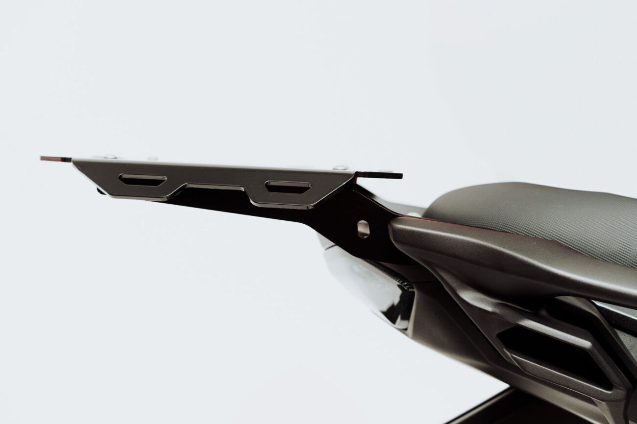 CONJUNTO PORTA EQUIPAJE KAWASAKI VERSYS 650 (SOPORTES + BASE) - Image 5