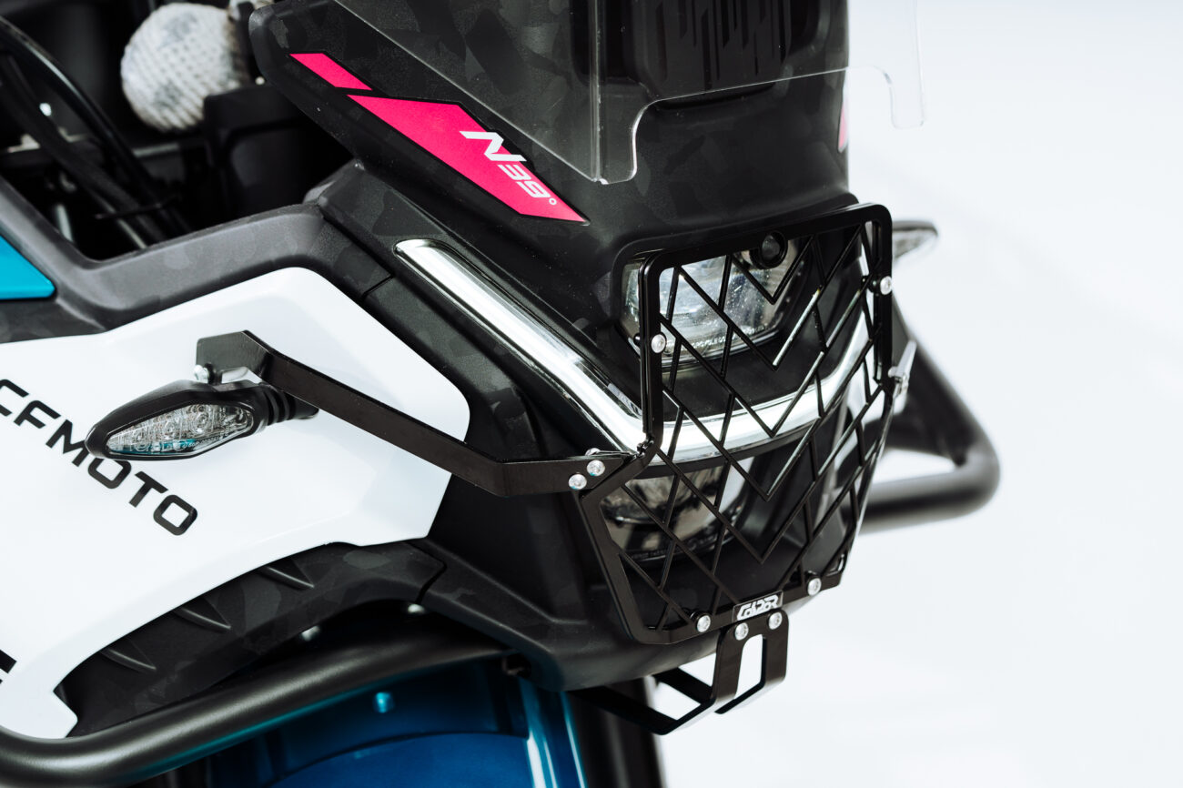 CUBRE OPTICA CF MOTO 450 MT - Image 3