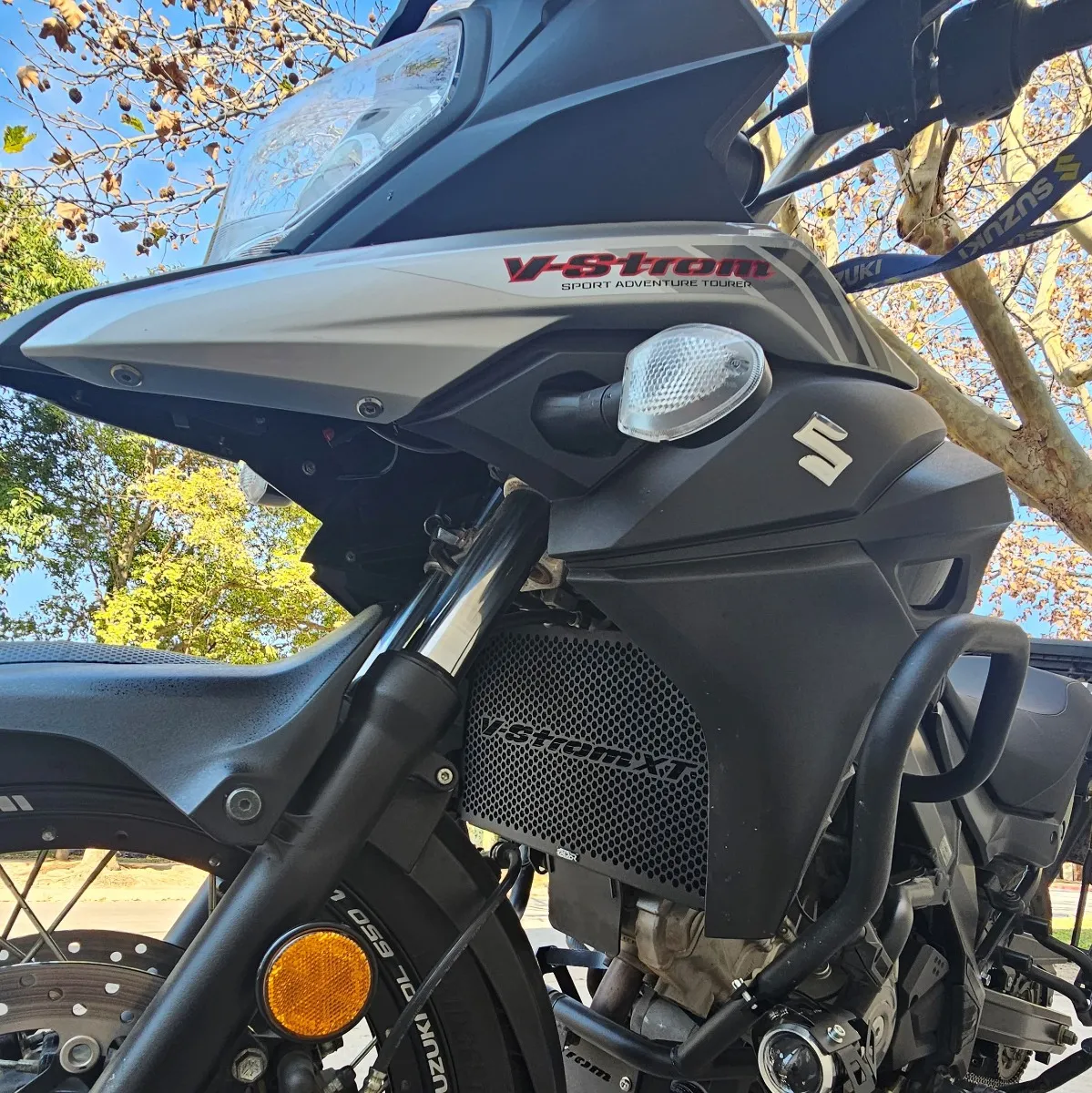 CUBRE RADIADOR SUZUKI VSTROM 650 XT - Image 7