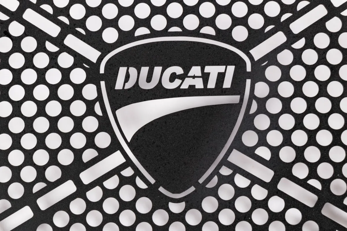 CUBRE RADIADOR AGUA DUCATI MULTISTRADA 1200 / 950 MODELO PROPIO - Image 6