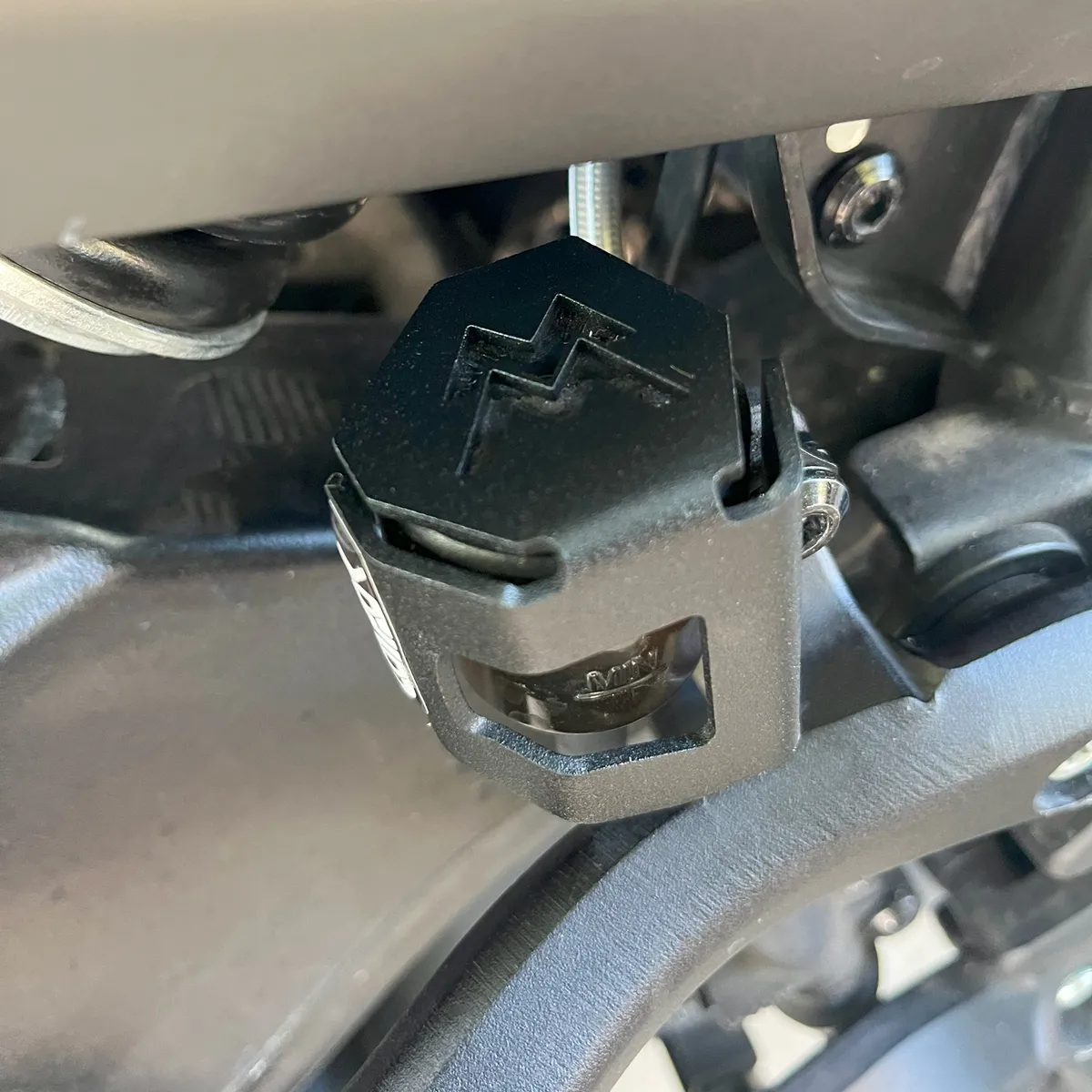 PROT. DEP. LIQ. DE FRENO TRASERO MOTO MORINI X-CAPE - Image 4