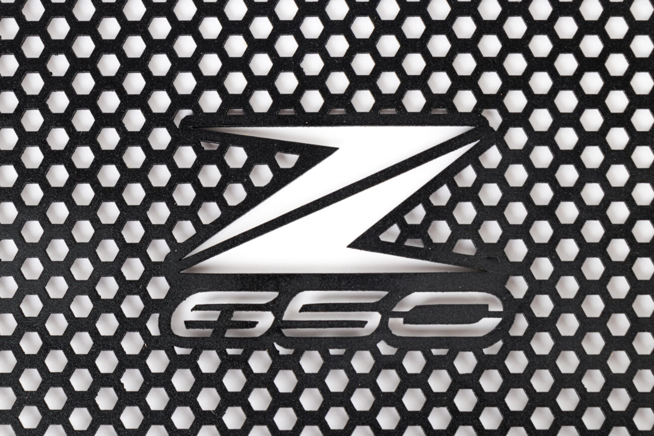 CUBRE RADIADOR KAWASAKI Z650 - Image 2